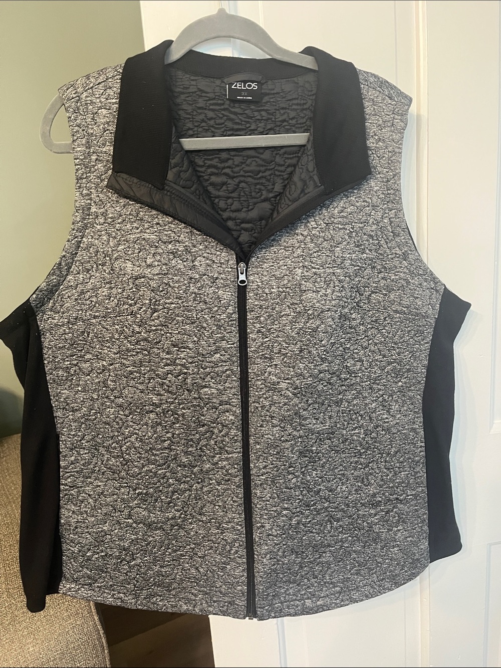 ZELOS Black Gray Quilted Vest with Ribbed Knit Collar and sides 3X Women’s